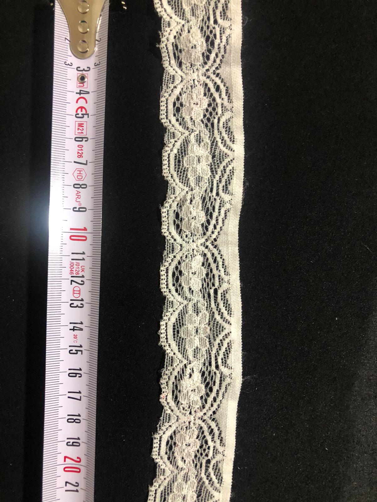 LATEX LİKRALI DANTEL ŞERİT FİSTO