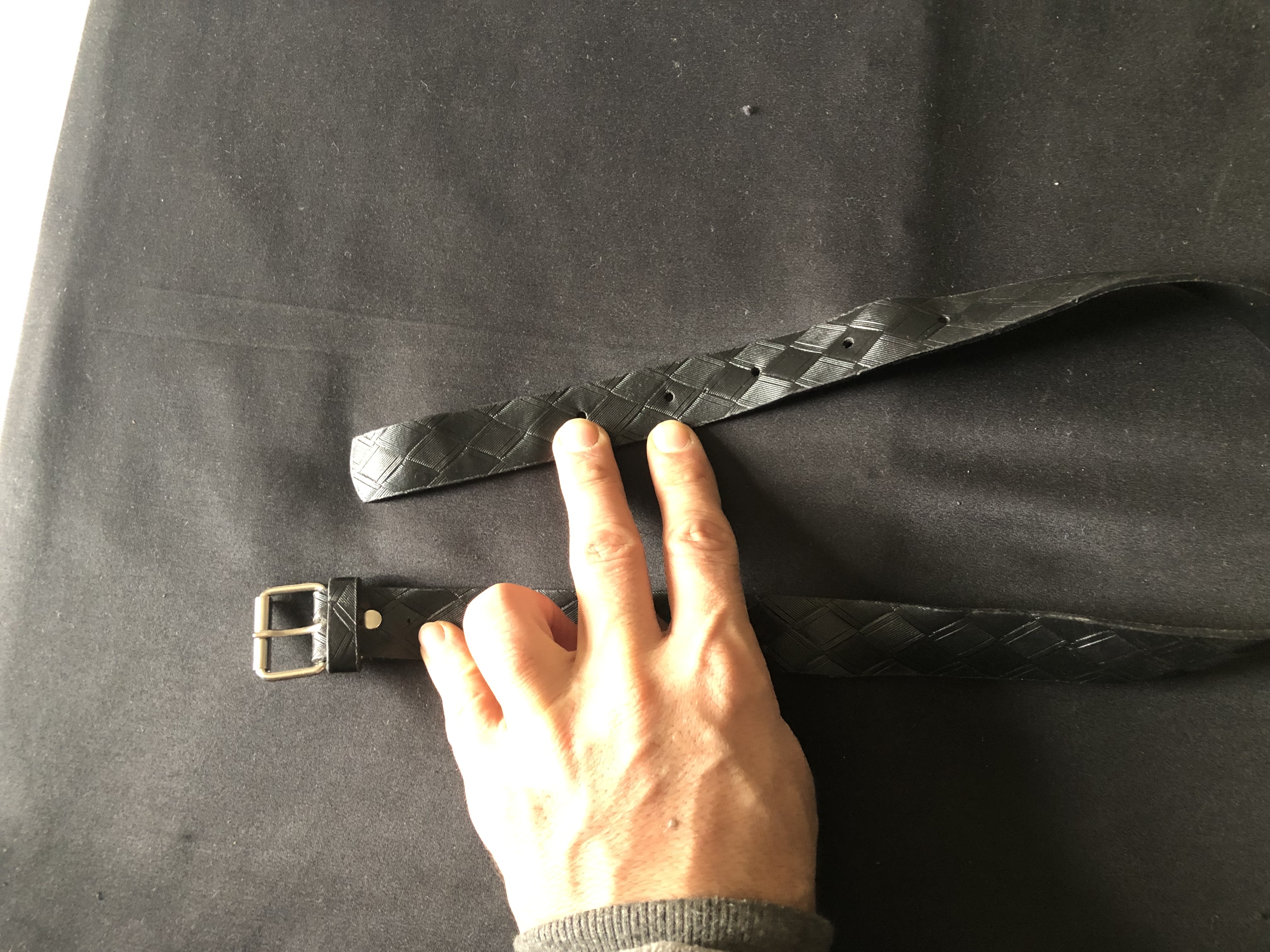 BAKLAVA DESENLİ SİYAH DERİ KEMER