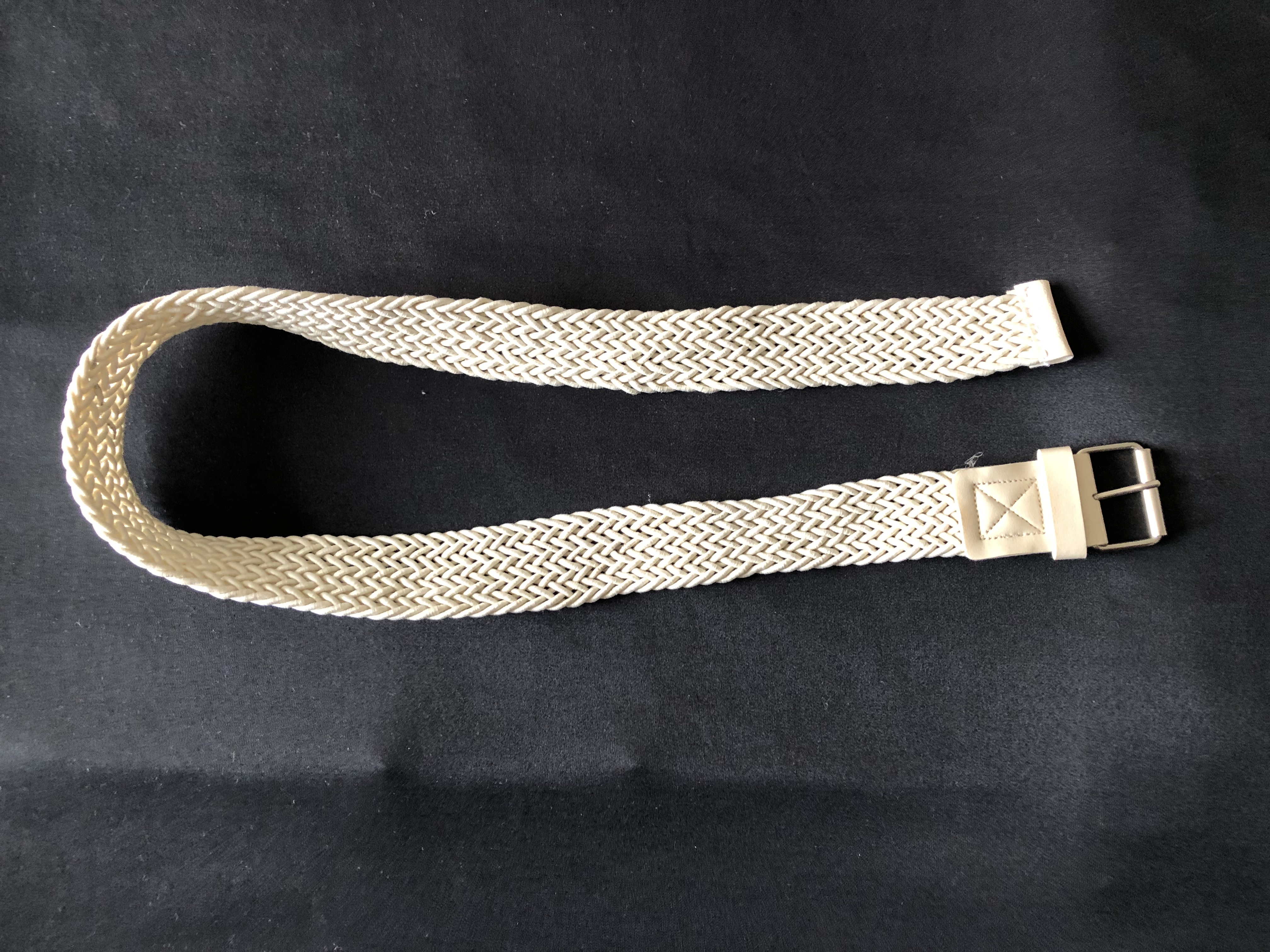 KREM ÖRGÜLÜ KEMER