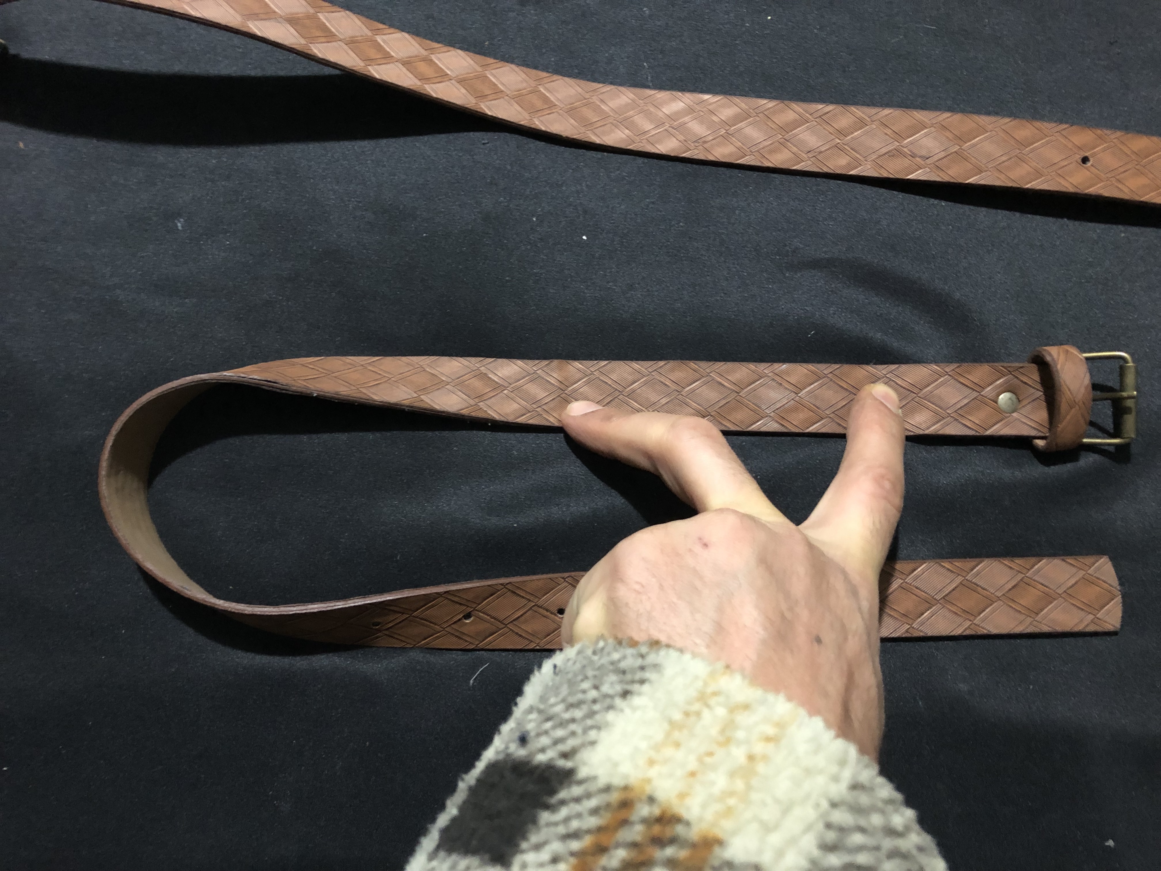 BAKLAVA DESENLİ KAHVERENGİ DERİ KEMER